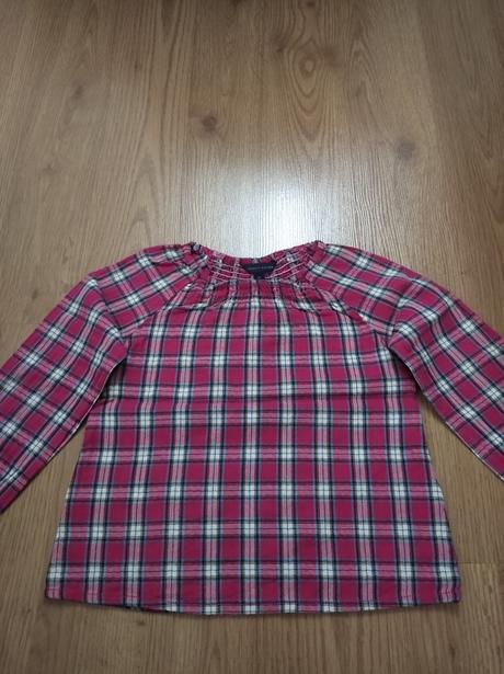 Dievčenské tričká, 98