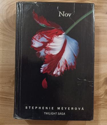 Stephenie meyerová - nov,
