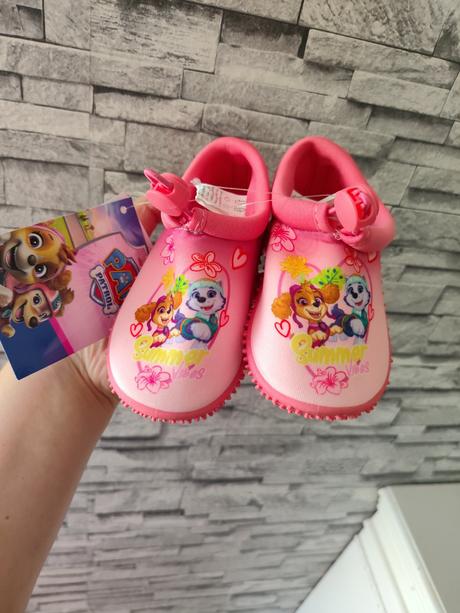 Nové topánočky do vody paw patrol, 23