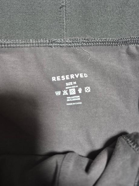 Slipy, reserved,m