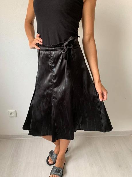 Elegantná saténová sukňa, 40