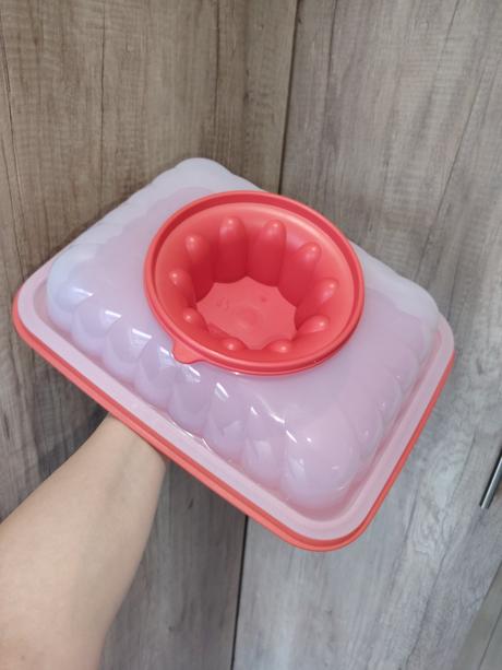 Tupperware nádoba na výrobu aspiku a nepečenej tor, 