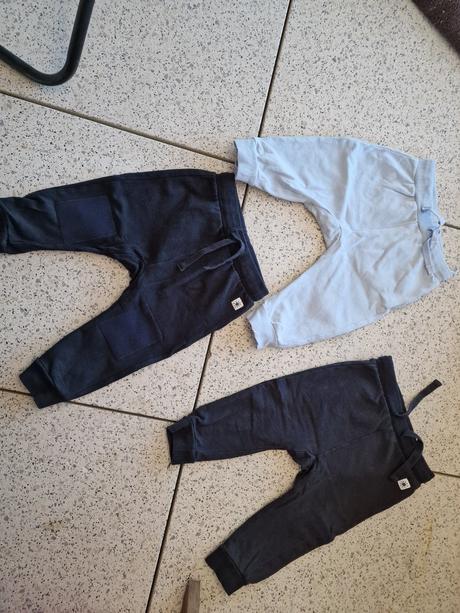 2 x teplaky s aplikaciou, lindex,68