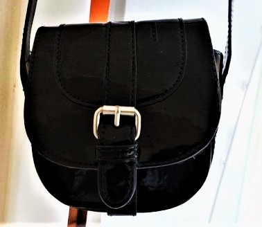 Laková kabelka, zara