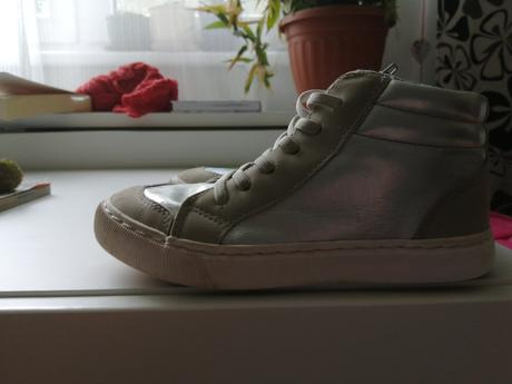 Tenisky s poštovným, reserved,31