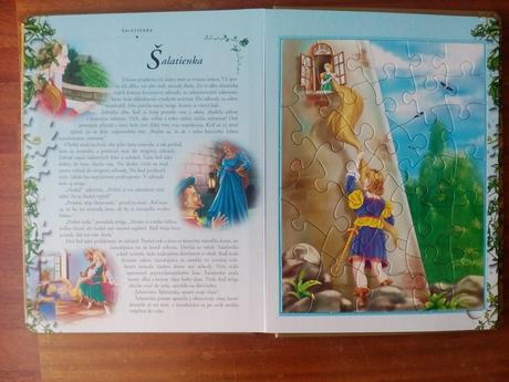 Kniha s puzzle,