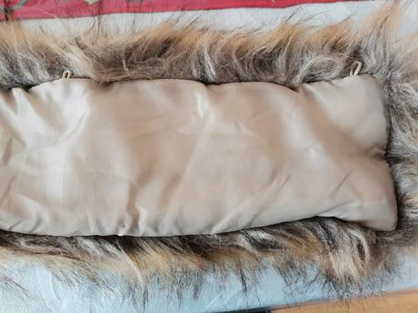 Kožušinový golier, m