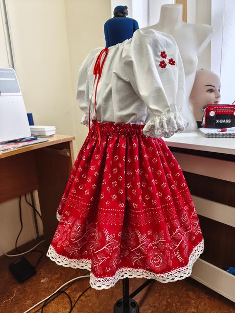 Folk krojik,