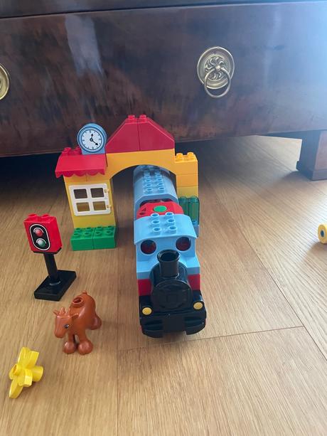 Lego vlaková stanica, 