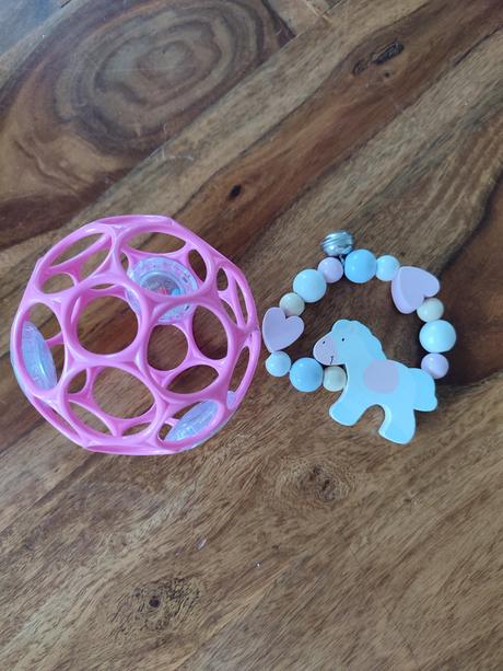 Plyšové hračky a hryzatka, 