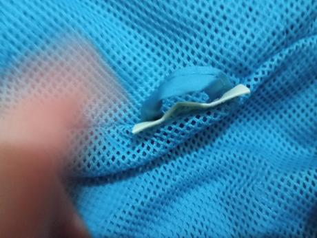 Tenká vetrovka, 128