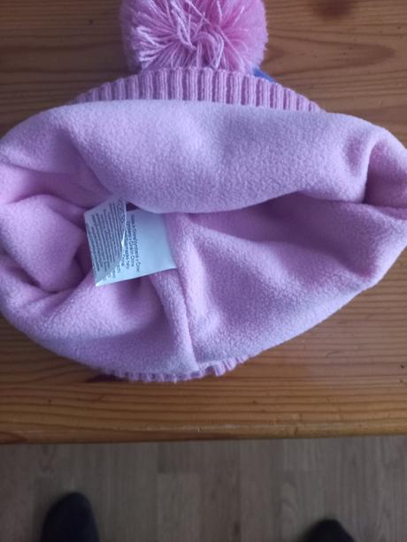 Dedoles pulover a čiapka, 140