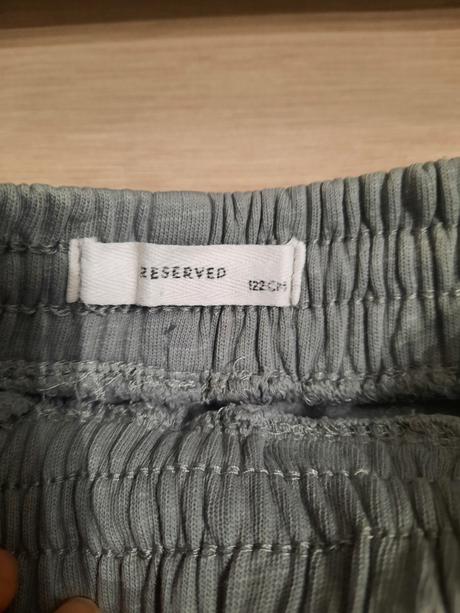 Hrubšie tepláky 116, sinsay,116