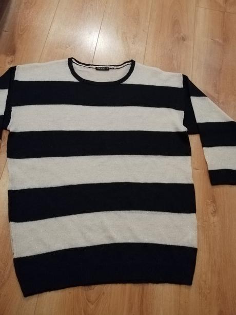 Pruhovany predlzeny svetrik, 42