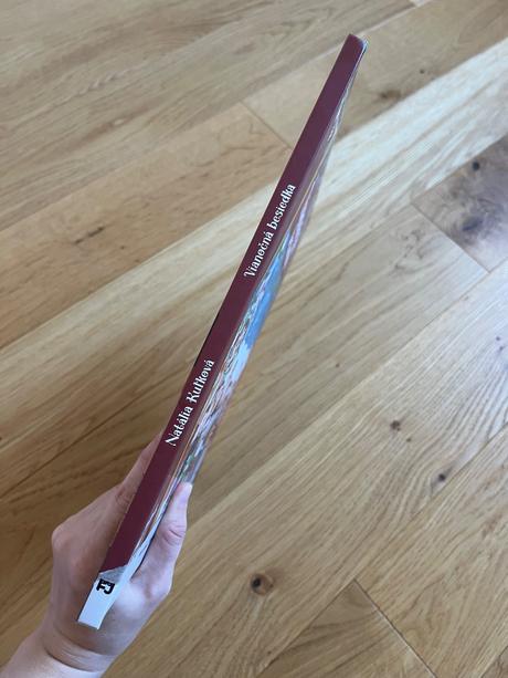 Kniha vianocna besiedka, 