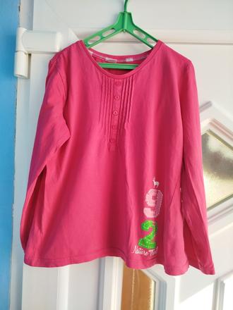 Darujem 146/152, 146