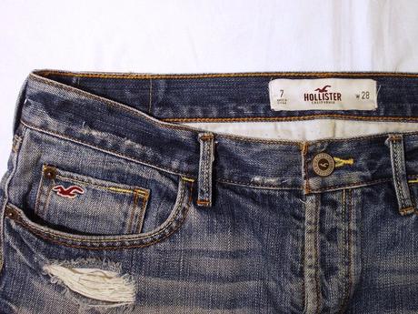 Trhaná jeansová sukňa hollister, 40