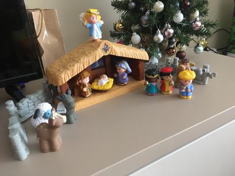 Detský betlehem hrajuci a svietiaci, 