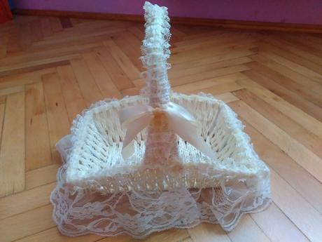 Košík na prvé sväté prijímanie,