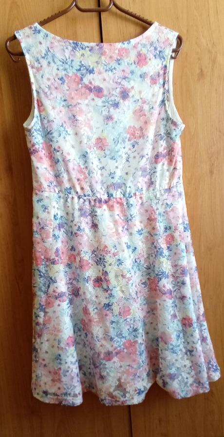 Kvetované šaty, bonprix,40