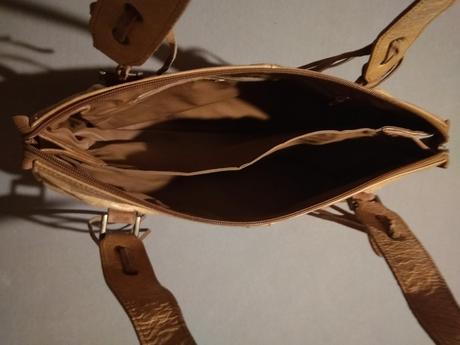 Damska kozena kabelka, 