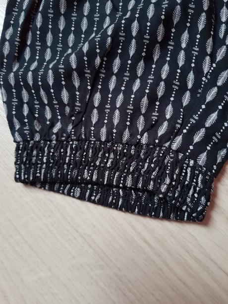 Tristvrtove nohavice, lindex,122