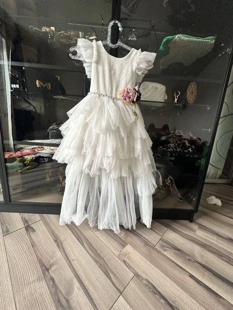 Šaty na prvé sväté prijímanie, 140