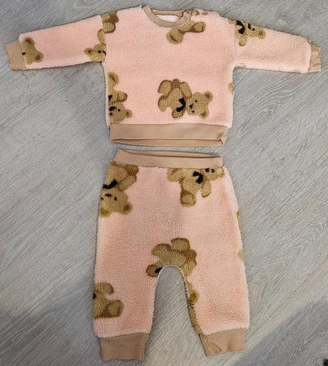 Detská ružová tepláková súprava č.74 (6-9 mesiacov, 74