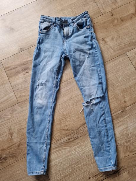 Dievčenské rifle, bershka,140