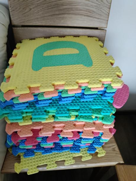 Penové puzzle na zem,