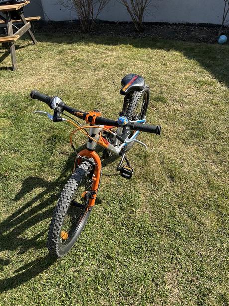 Bicykel cube acid 20, 20