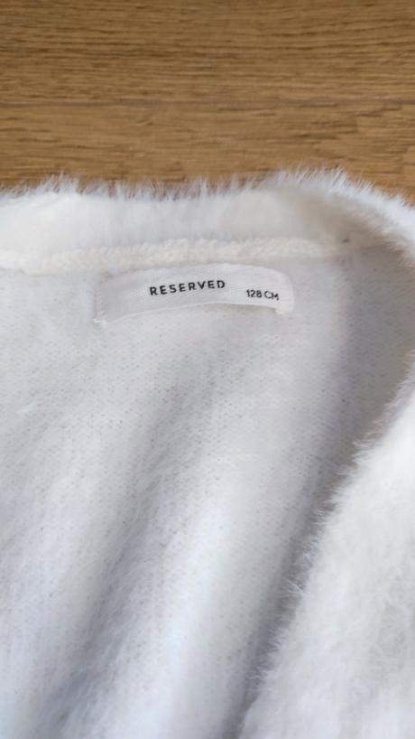 Sveter, reserved,128