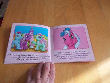 Knižka - my little pony - příběh poníka,