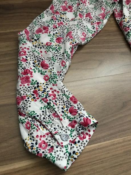 Krásna viskozova kvetovana blúzka, gate,m