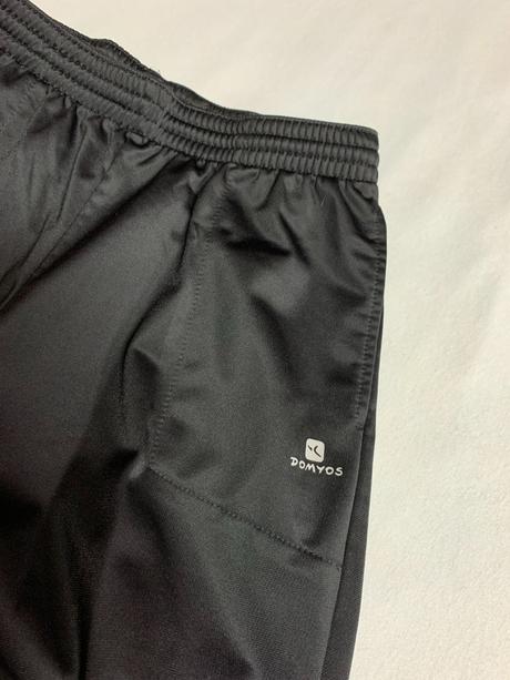 Tepláky, domyos,158