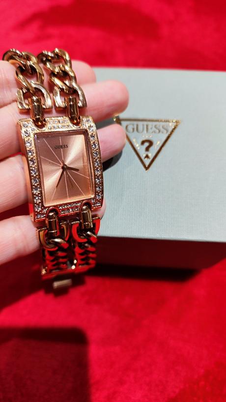 Guess hodinky medené, guess