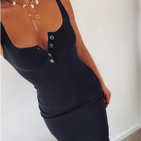 Tielkove saty s gombikmi, s