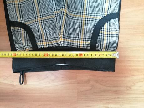 Károvane nohavice, 146