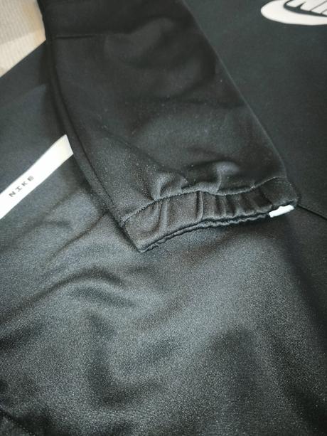 S kapucňou, nike,146