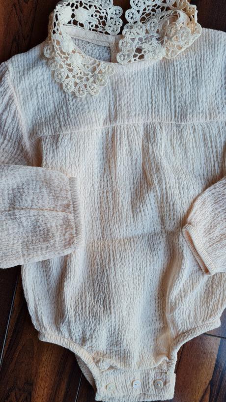 Romanticke bodynko zara s hackovanym golierikom, zara,80