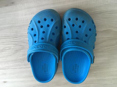 Crocs, crocs,27