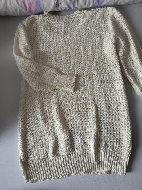 Krásny predĺžený svetrík k leginam, l