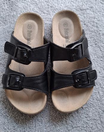 Čierne šľapky - prezúvky veľ. 31, 31