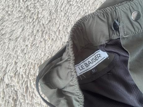 Le baiser nohavice, m