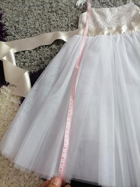 Nádherné slávnostné saty, 98