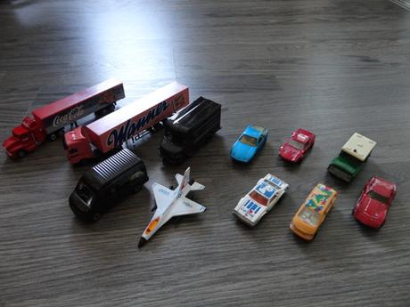 Autá - angličáky + na zotrvačník - 15 ks, 