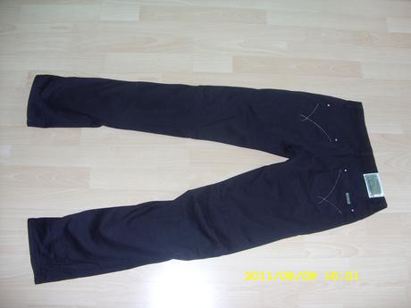 Čierne nohavice, 28