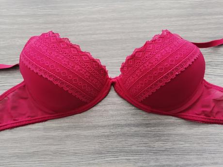 Krásna podprsenka, h&m,70c