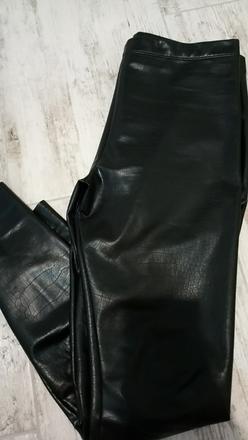 Kozenkove legíny s krokodilim vzorom h&m top stav, h&m,m