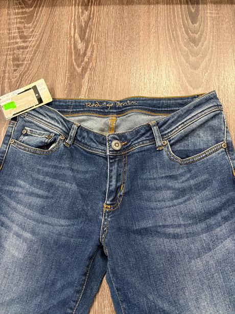 Rodrigo jeans damske rifle rovneho strihu 32/34, m